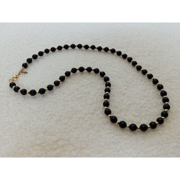 Vintage Monet Beaded Necklace Black Lucite & Gold Tone Beads Classic 18 Inch - Picture 2 of 7